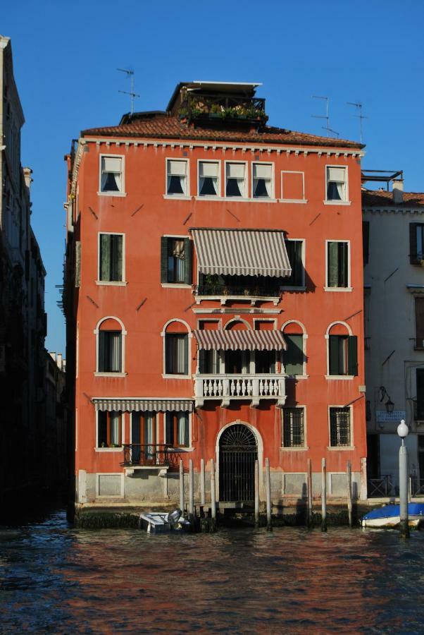 البندقية Casa Zucchi | Grand Canal Apartment المظهر الخارجي الصورة